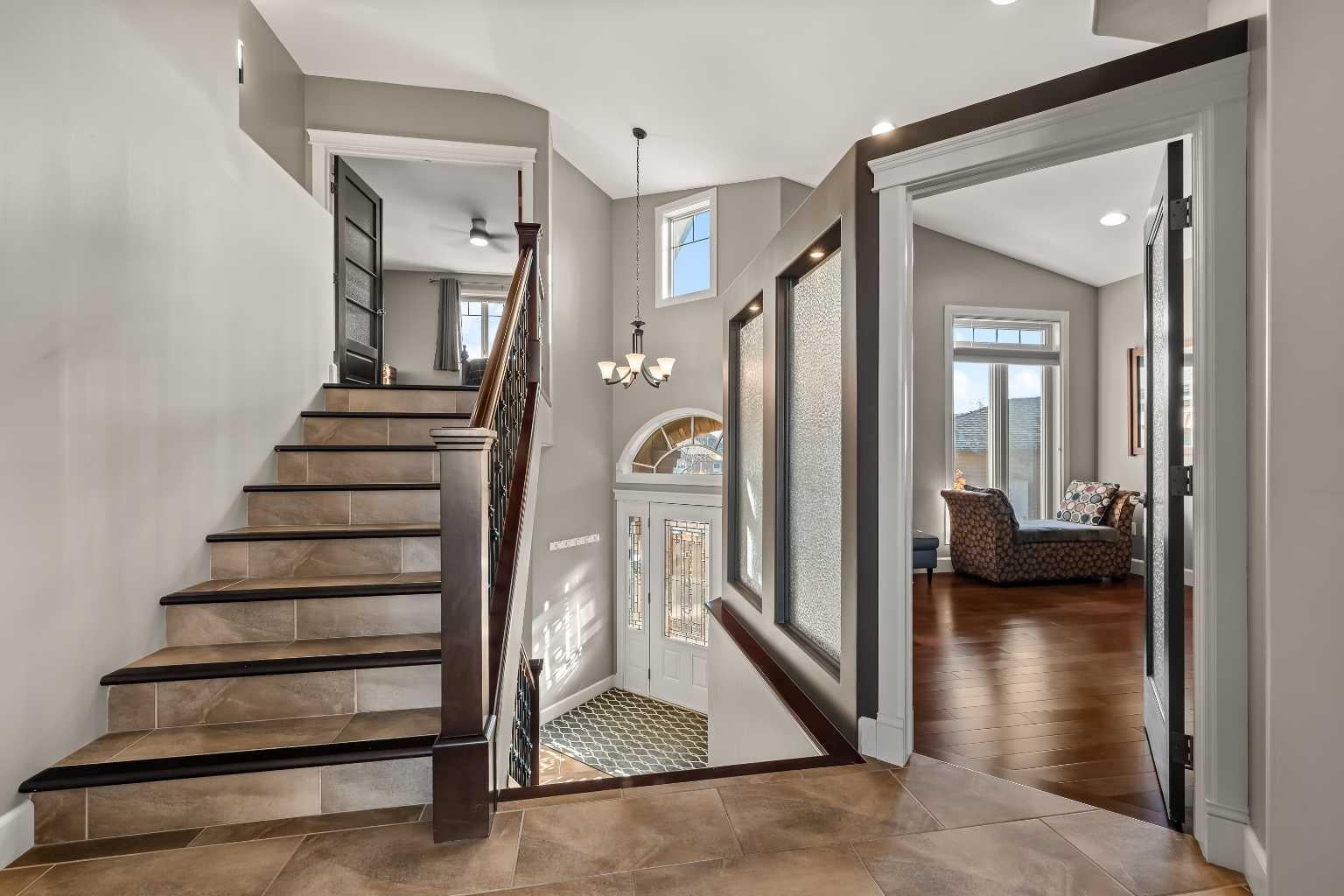 5308 20 Street Close