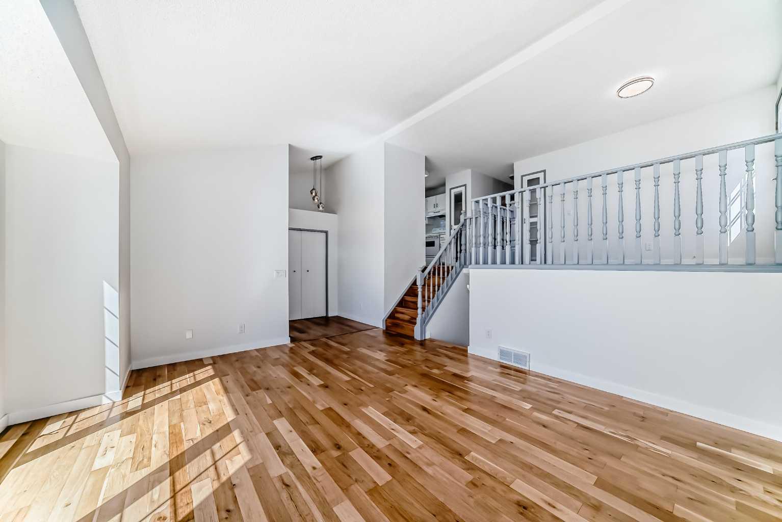 183 Applefield Close SE