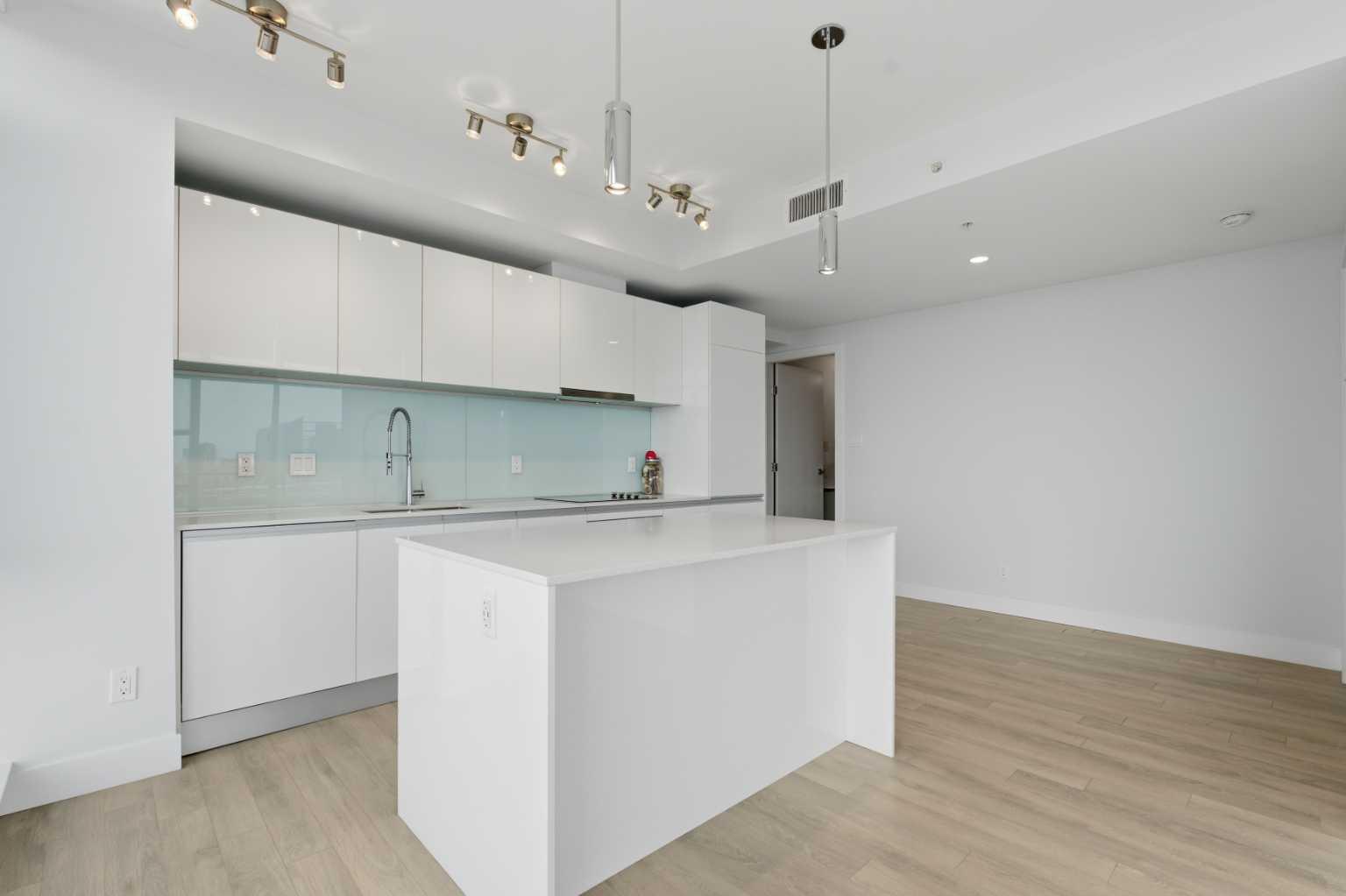 1122 3 Street SE 1002