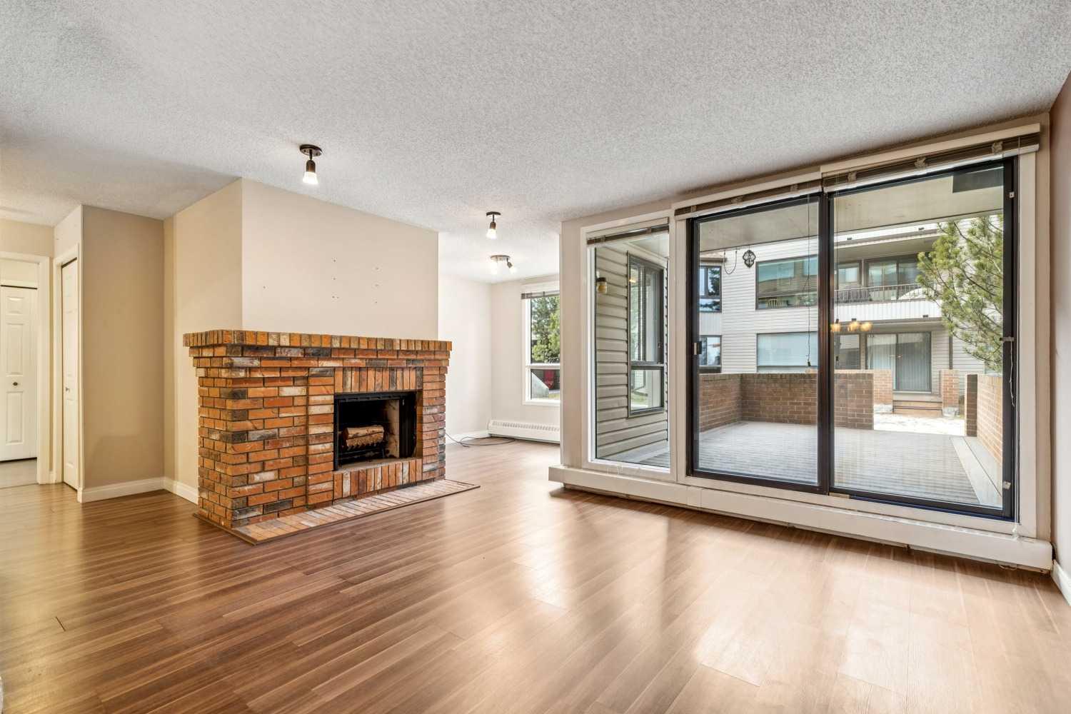 2425 90 Avenue SW 105