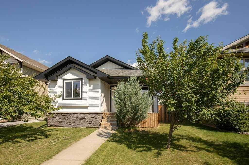 Photo of 22 Valley Crescent, Blackfalds, AB T4M 0K1 (MLS # A2338313)