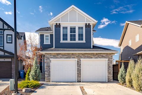 55 Legacy Woods Bay SE Calgary AB T2X 2G4