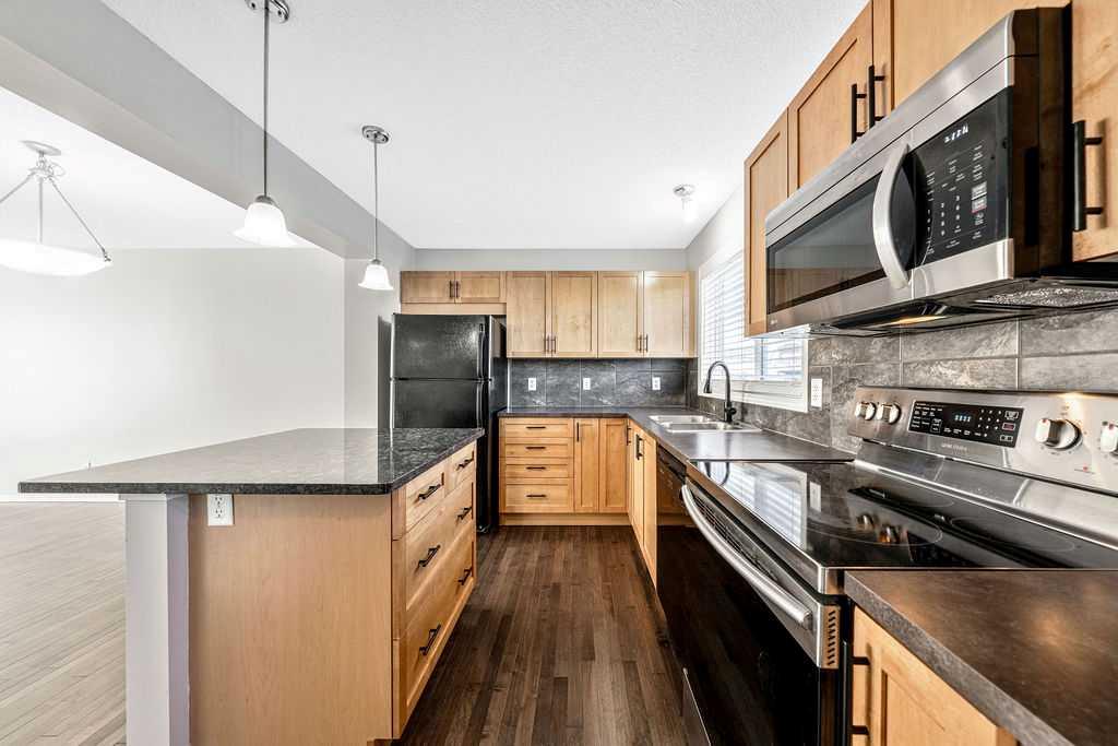 123 Elgin Meadows View SE