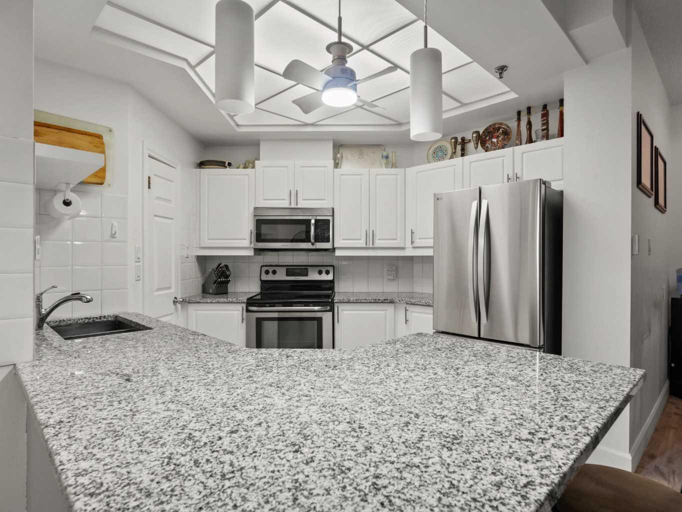 820 15 Avenue SW #105