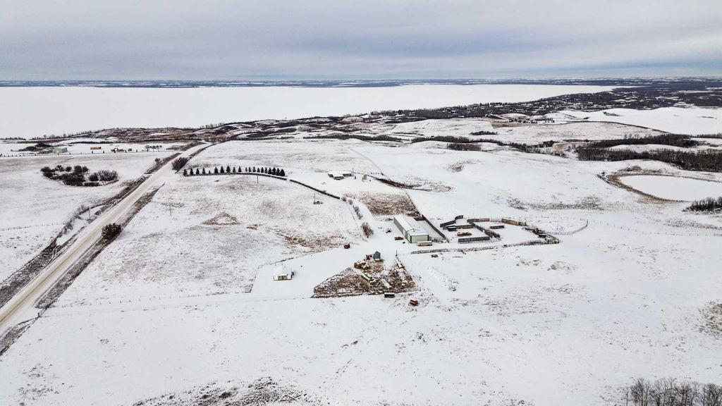 Photo of On RR 20-4, Rural Stettler No. 6, County of, AB T0C 2L0 (MLS # A2294354)