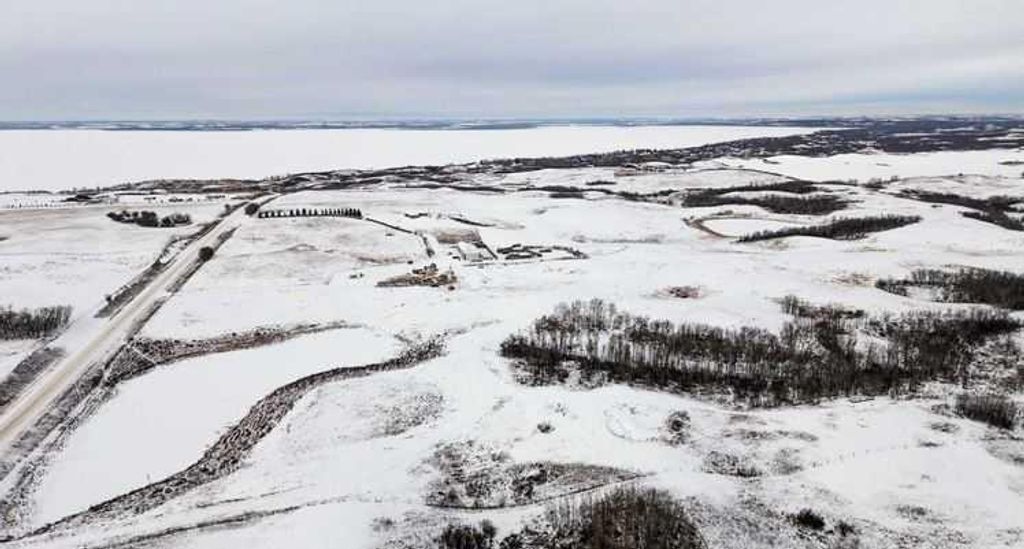 Photo of On RR 20-4, Rural Stettler No. 6, County of, AB T0C 2L0 (MLS # A2294354)