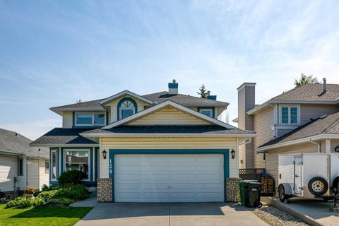 Photo of 124 Schubert Hill NW, Calgary, AB T3L 1W6 (MLS # A2338873)