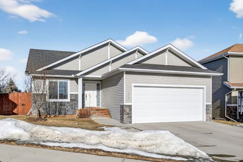 26 Mackenzie Way Carstairs AB T0M 0N0