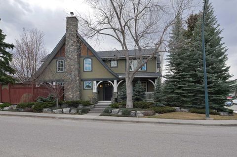Photo of 1903 48 Avenue SW, Calgary, AB T2T 2T4 (MLS # A2301419)