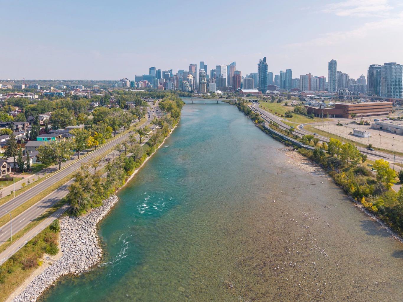 1727 Bowness Road NW