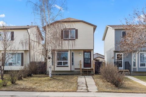 Photo of 13 Martindale Boulevard NE, Calgary, AB T3J 2T8 (MLS # A2302327)