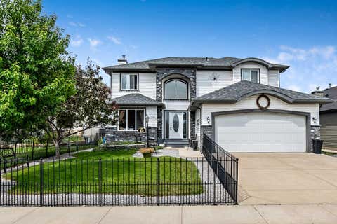 Photo of 43 Sheep River Heights, Okotoks, AB T1S 2A1 (MLS # A2329983)
