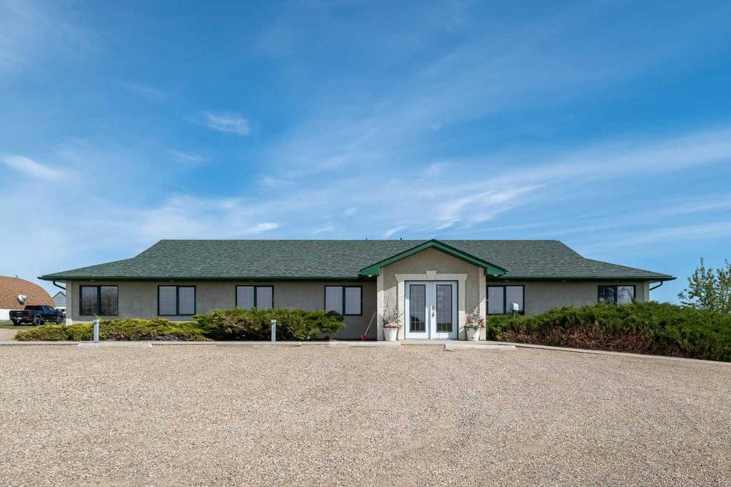 Photo of 234078 Highway 9, Rural Kneehill County, AB T0M 0L0 (MLS # A2315102)