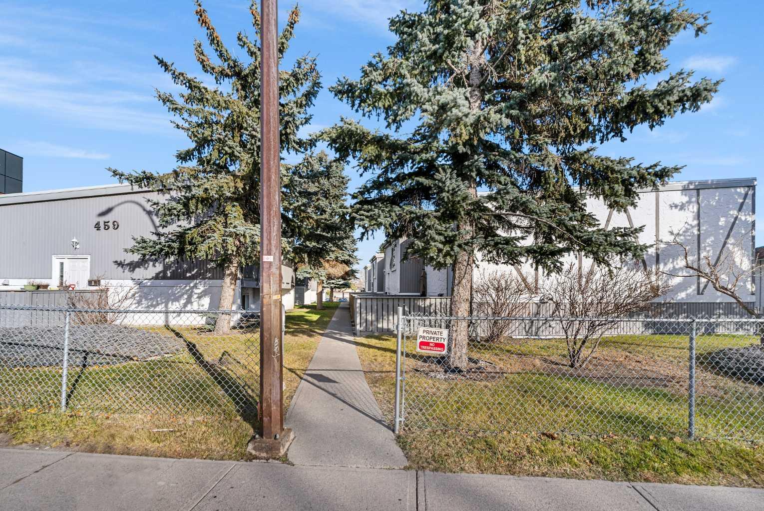 455 Huntsville Crescent NW 1