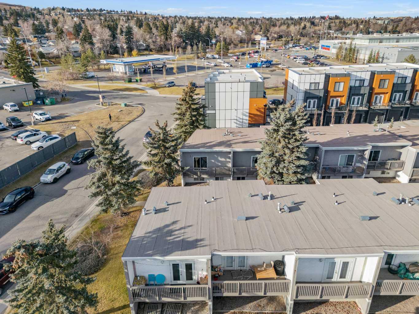 455 Huntsville Crescent NW 1