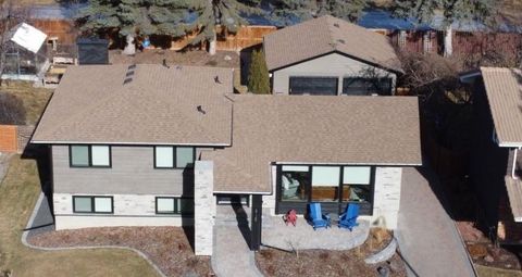 6725 Livingstone Drive SW Calgary AB T3E 6J2