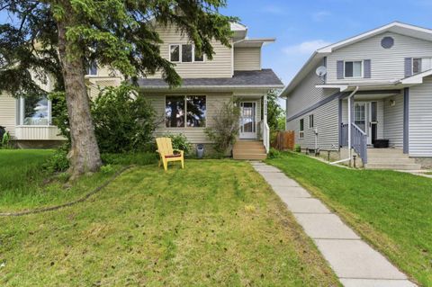 Photo of 1224 Millcrest Rise SW, Calgary, AB T2Y 2L8 (MLS # A2320506)