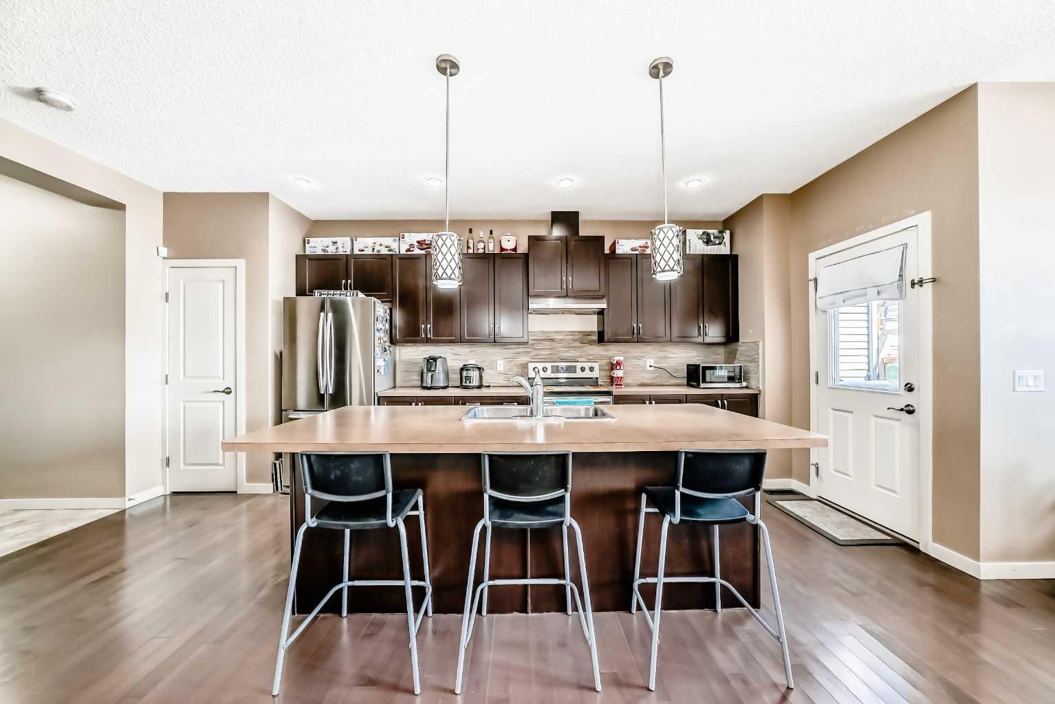 302 Auburn Crest Way SE