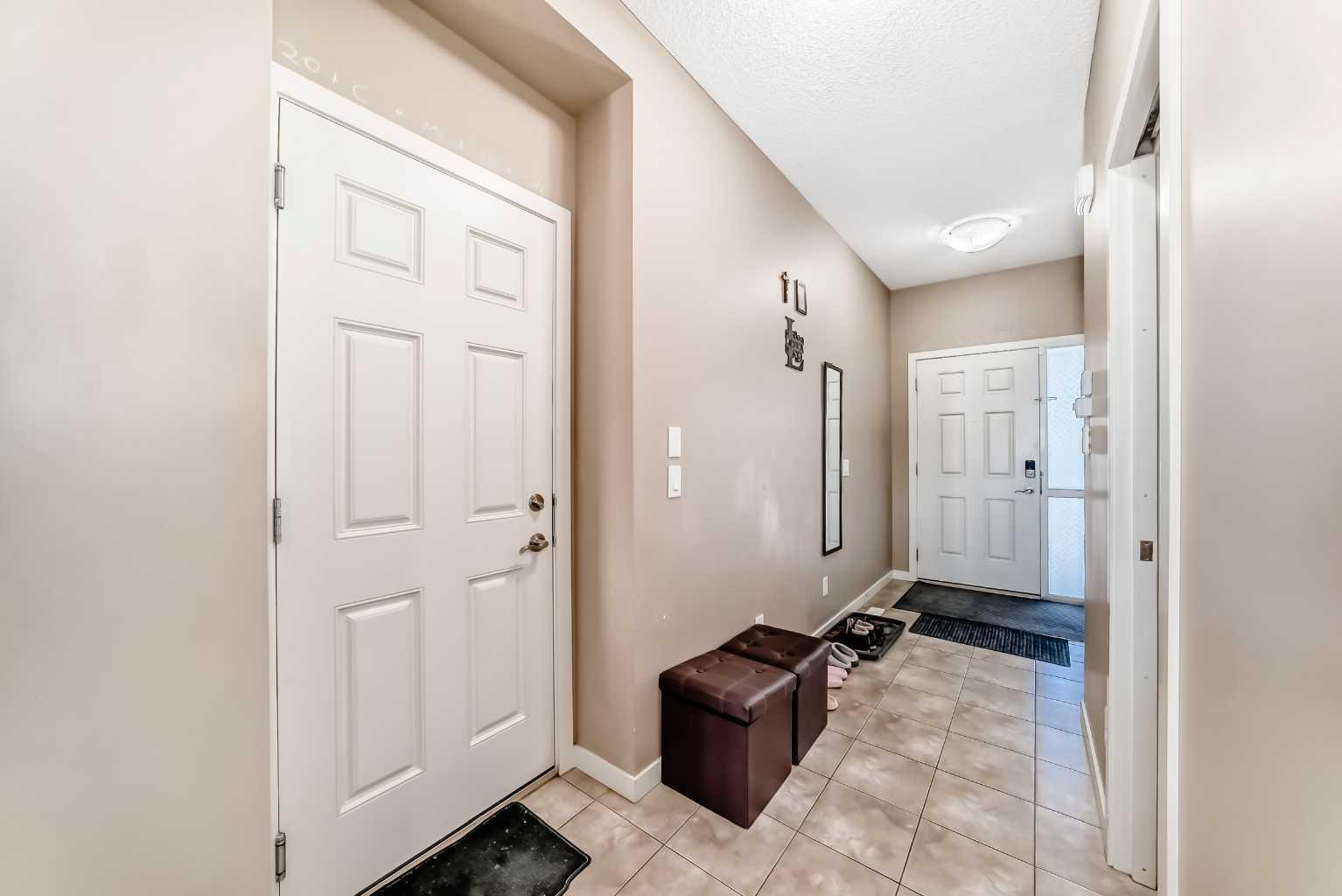 302 Auburn Crest Way SE