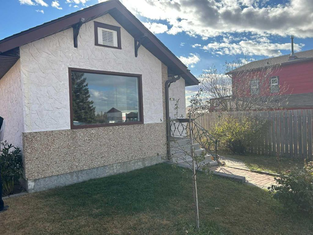 Photo of 123 Centre Street, Torrington, AB T0M 2B0 (MLS # A2266300)