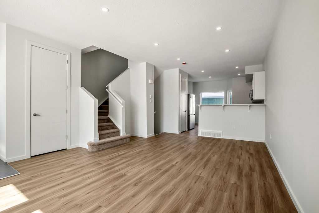 409 Strathcona Circle