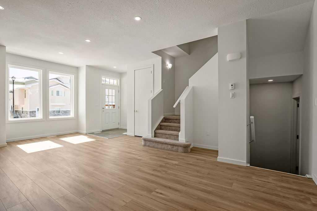 409 Strathcona Circle