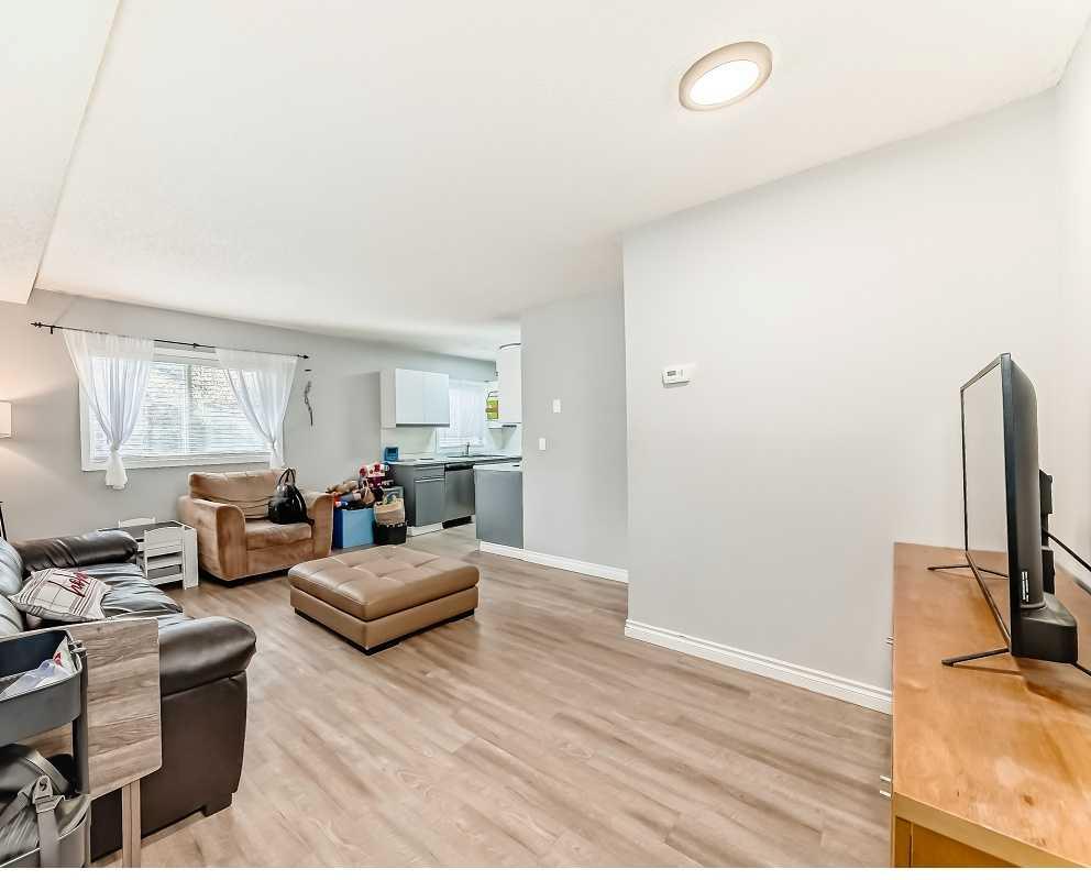 2508 17 Street SW 100