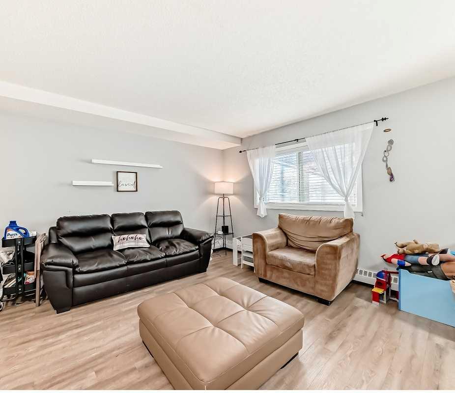 2508 17 Street SW 100