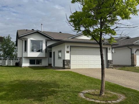Photo of 171 Pinnacle Way, Grande Prairie, AB T8W 2S9 (MLS # A2311093)