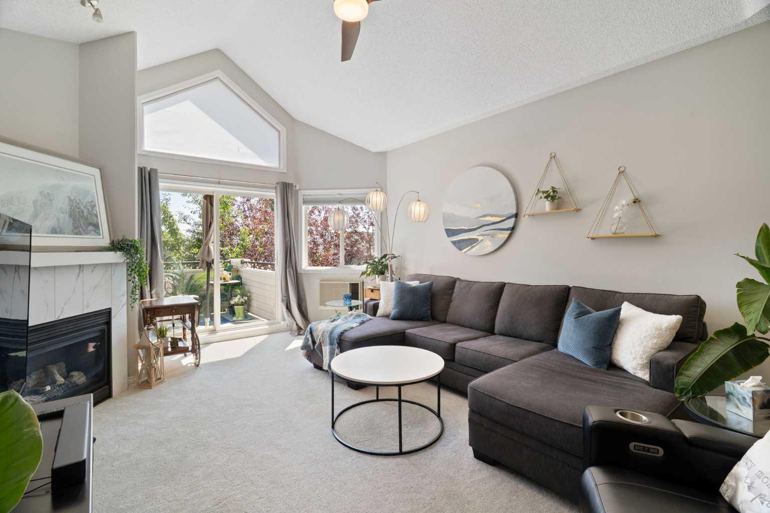 7451 Springbank Boulevard SW 1301
