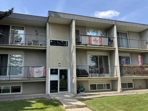 Photo of 218 Mayor Magrath Drive N #2, Lethbridge, AB T1H 3P8 (MLS # A2333808)
