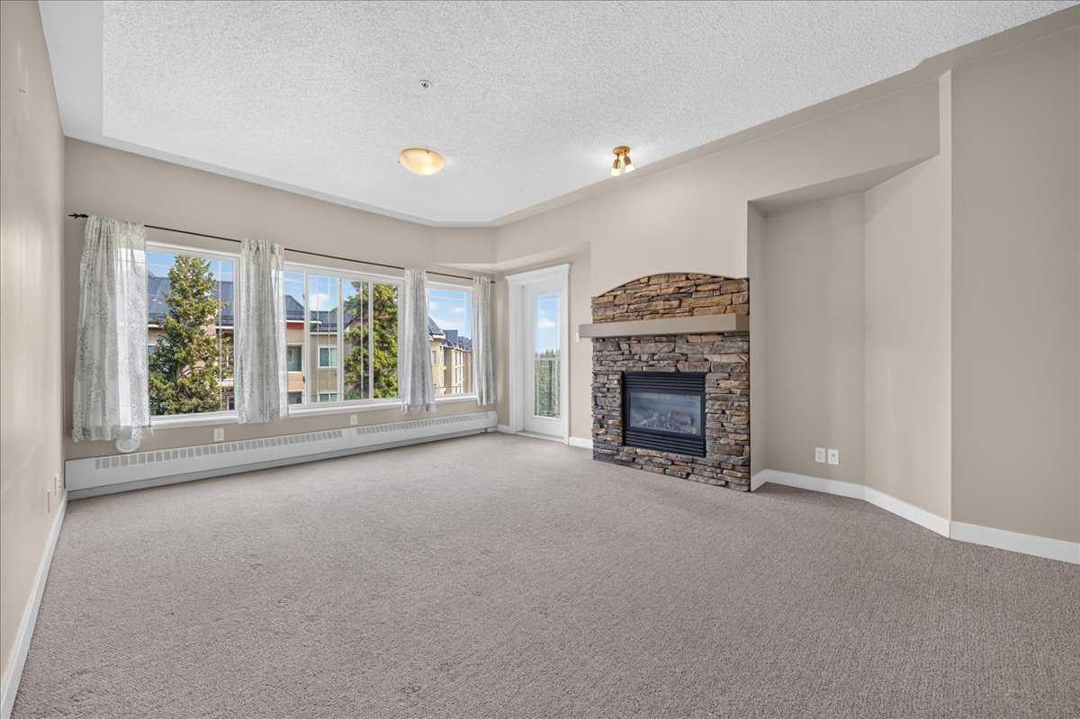 10 Discovery Ridge Close SW 537