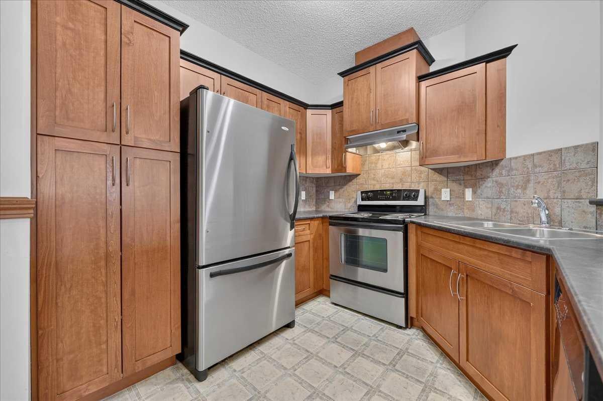 10 Discovery Ridge Close SW 537