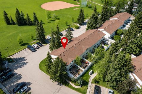 Photo of 165 Woodmont Terrace SW, Calgary, AB T2W 4Z4 (MLS # A2314987)
