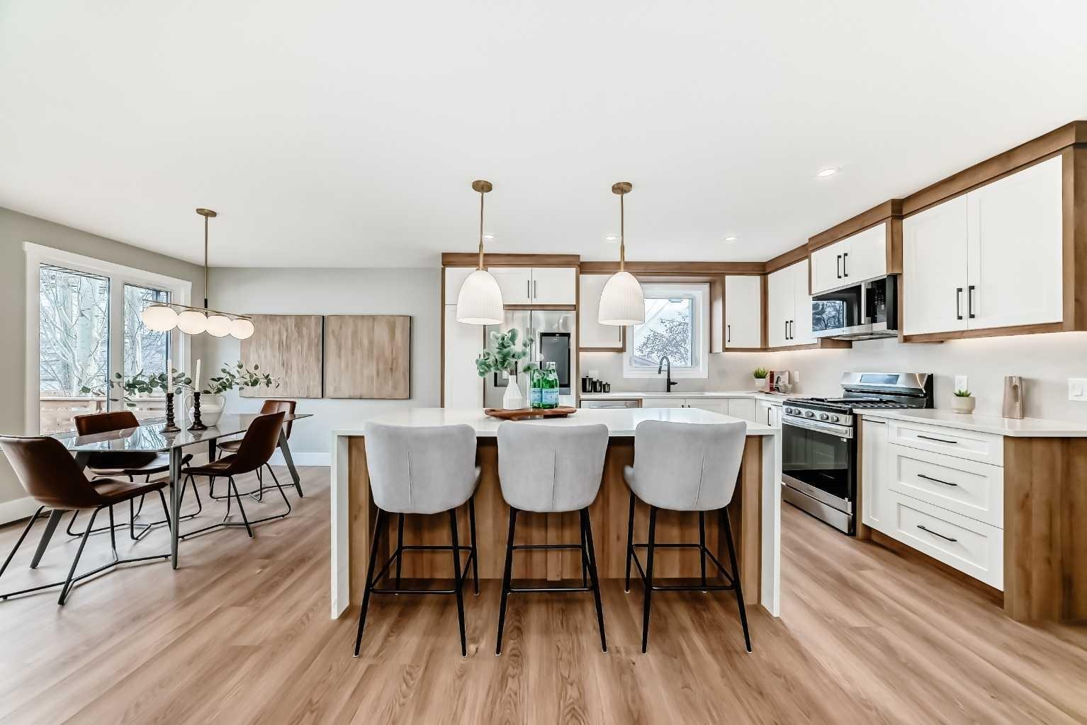 1256 Lake Twintree Drive SE