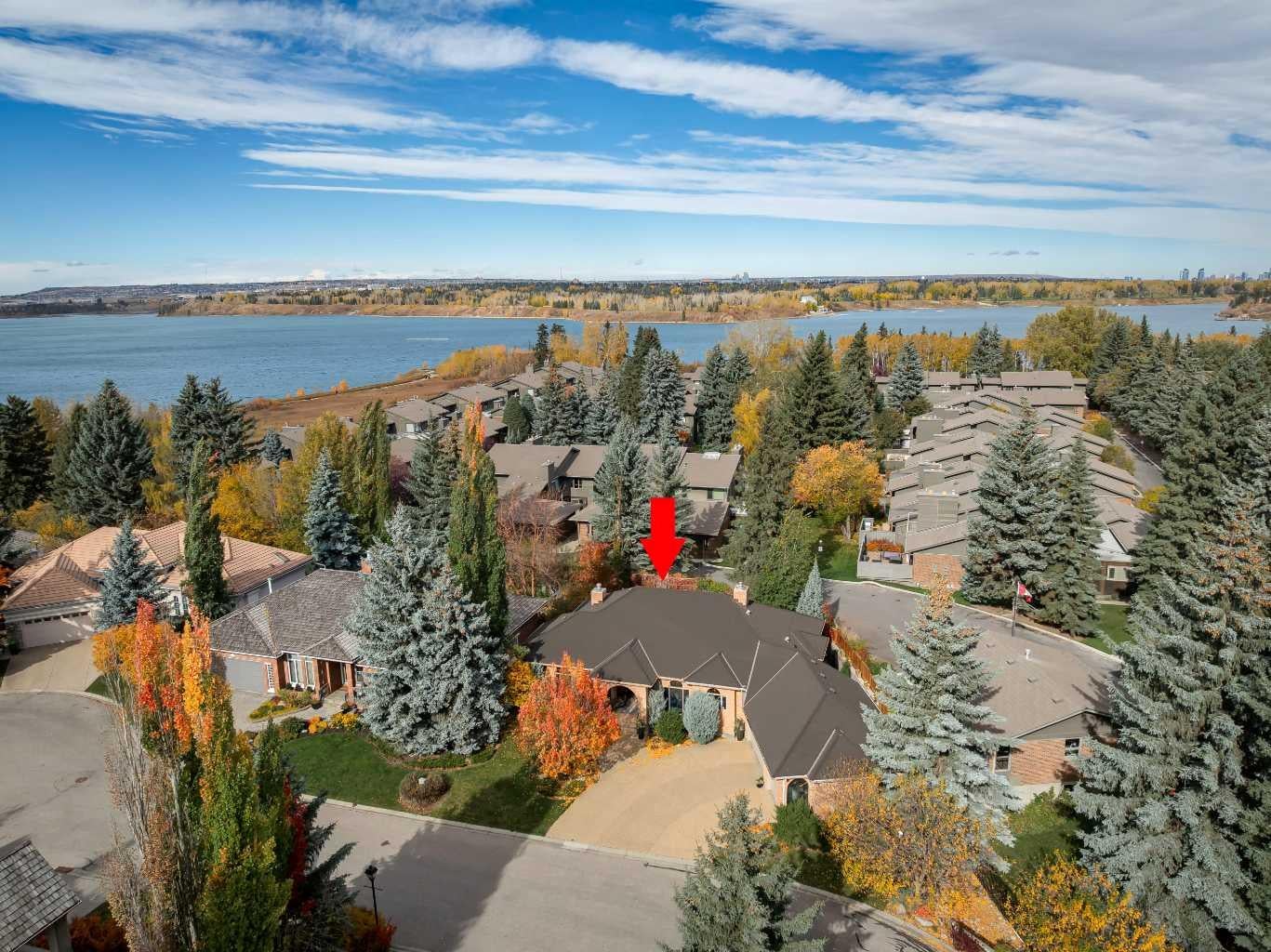 39 Baycrest Court SW
