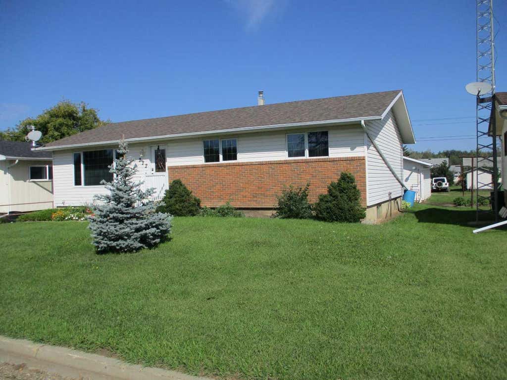 Photo of 222 3rd Avenue SW, Manning, AB T0H 2M0 (MLS # A2337473)