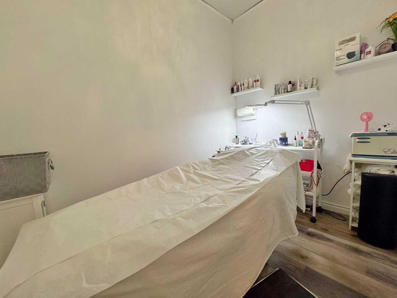 2763 Sunridge Way NE