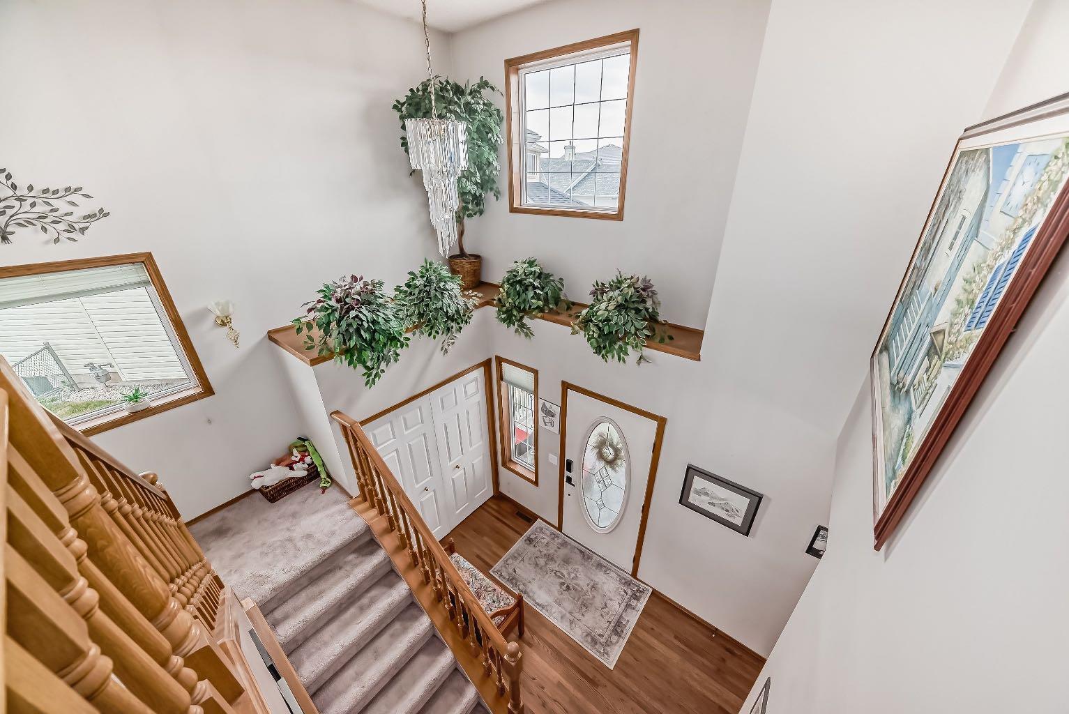 418 Coral Keys Place NE