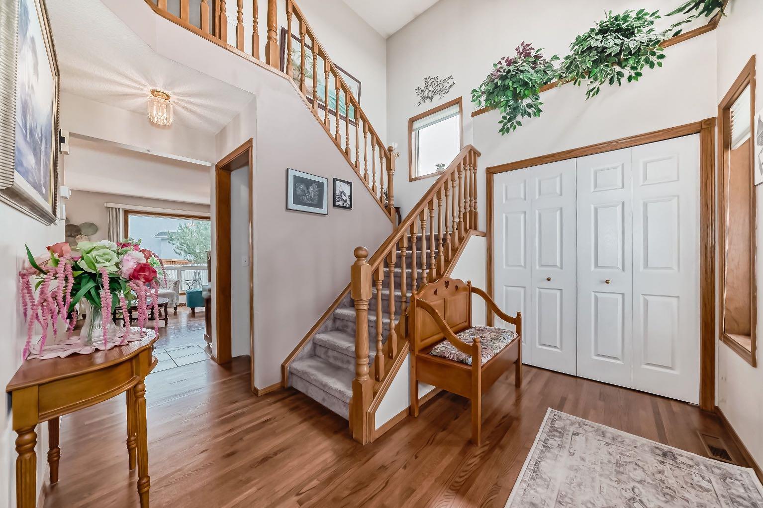 418 Coral Keys Place NE