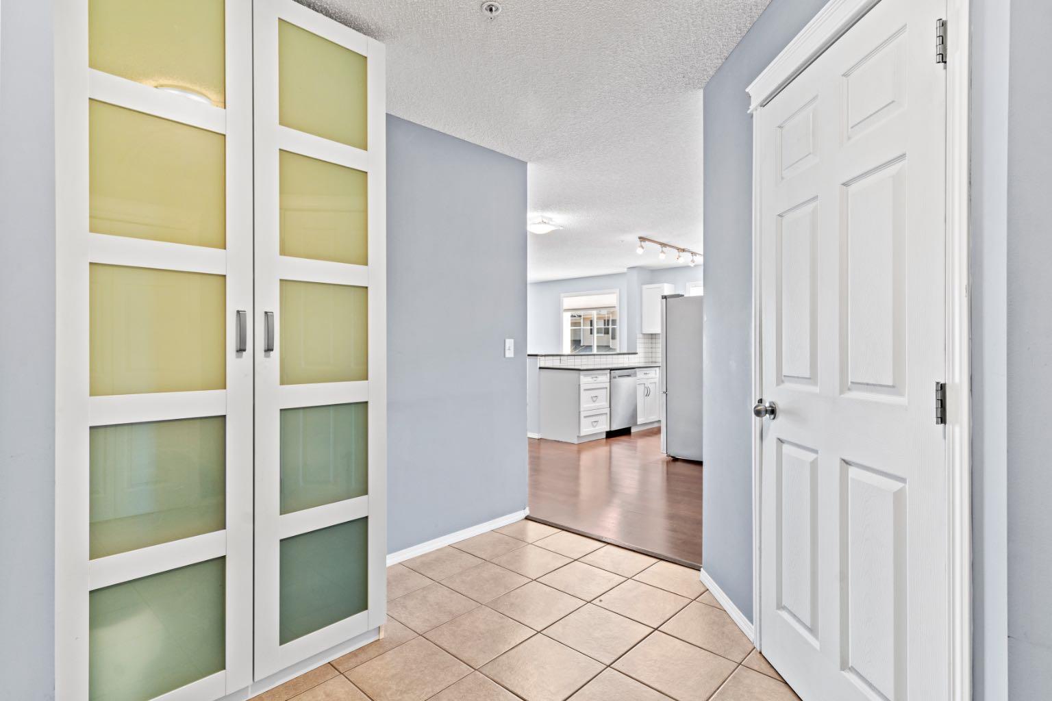 69 Country Village Manor NE 5214