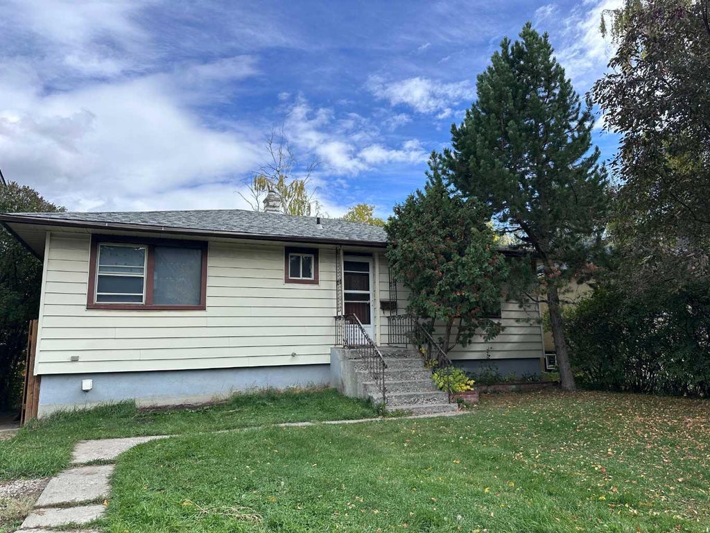 Photo of 4216 16A Street SW, Calgary, AB T2T 4L4 (MLS # A2349496)