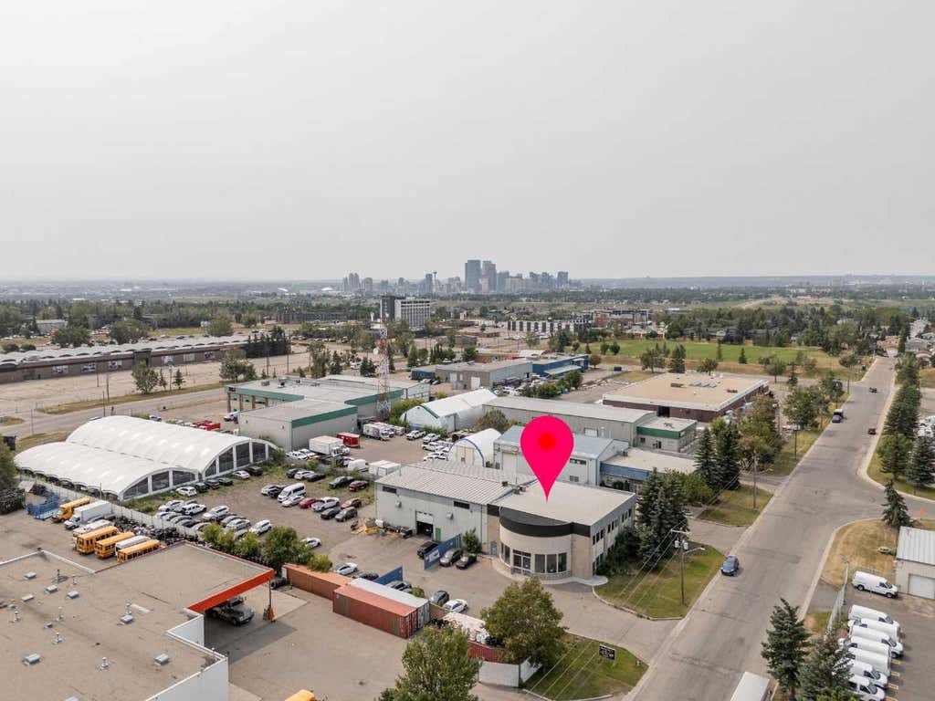 Photo of 2341 20 Avenue NE, Calgary, AB T2E 8S4 (MLS # A2336182)