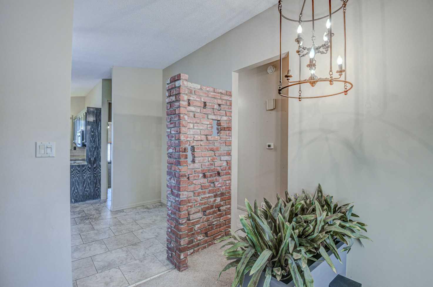 3420 Lane Crescent SW