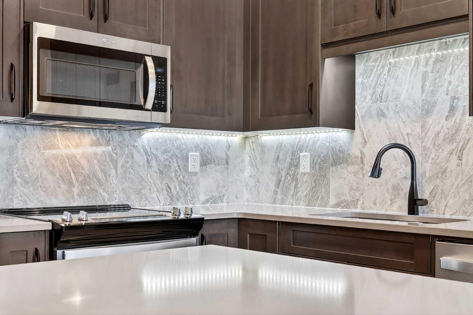 150 Shawnee Square SW 401