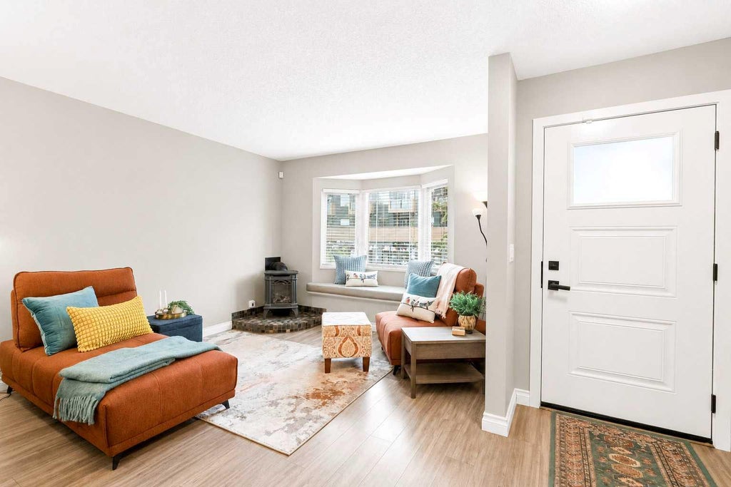 Photo of 1840 33 Avenue SW, Calgary, AB T2T 1Y9 (MLS # A2344054)