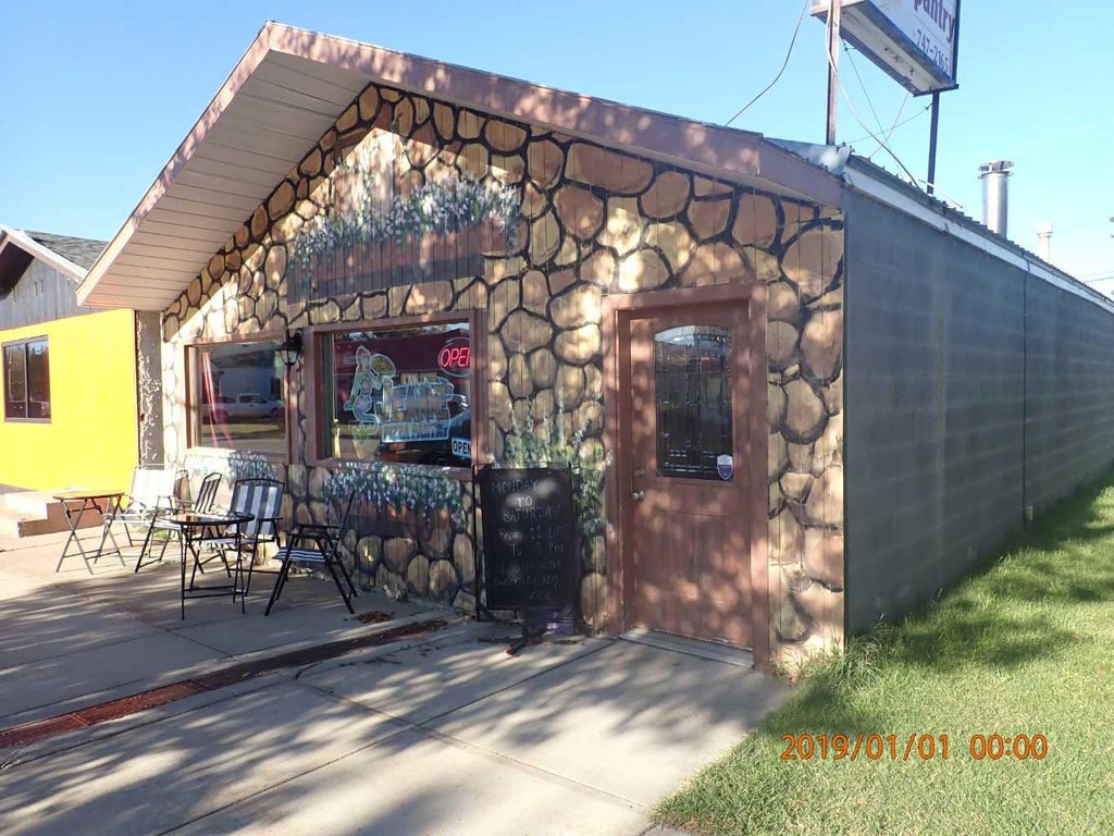 Photo of 4920 50 Street, Alix, AB T0C 0B0 (MLS # A2350193)