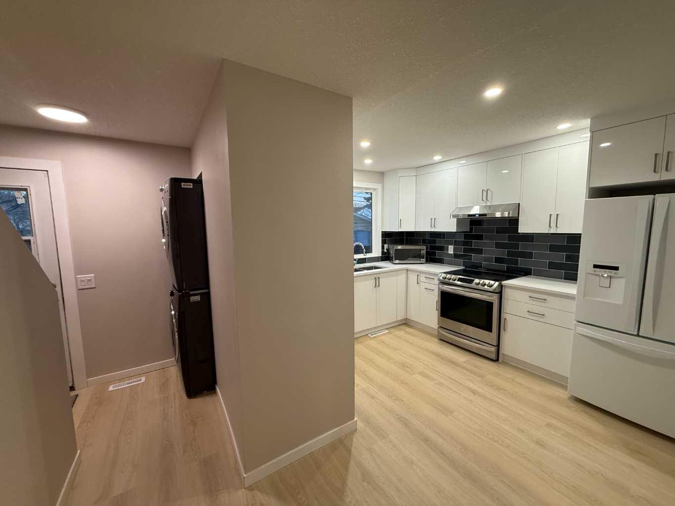 3215 Doverville Crescent SE