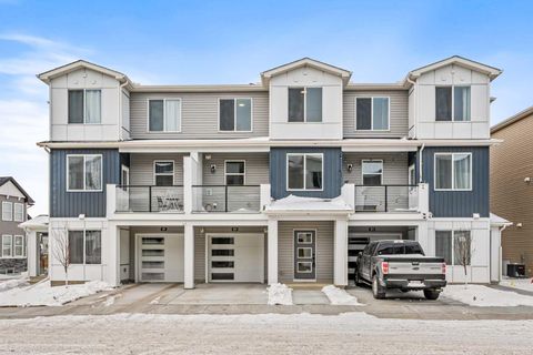 Photo of 65 Belvedere Point SE #315, Calgary, AB T2A 7G5 (MLS # A2303114)