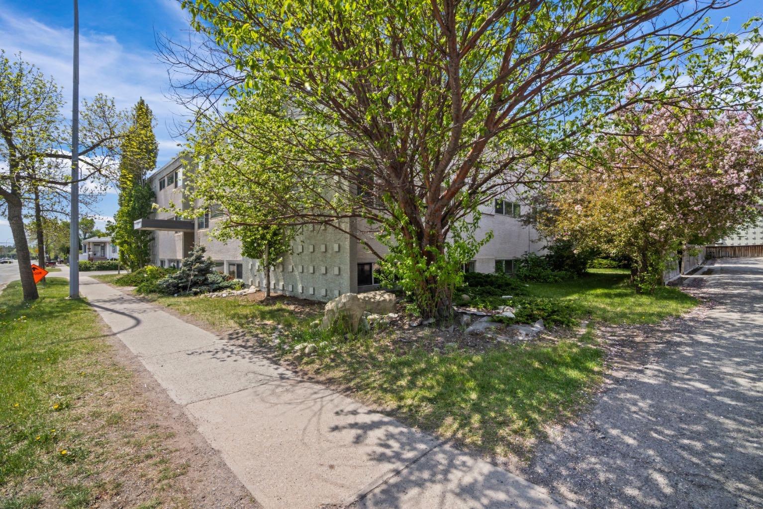 8607 Elbow Drive SW 104
